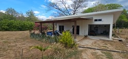 Beautiful Casita on a 2,825 m² Lot Just 700m from Marbella Surf Break