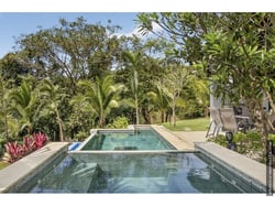 Hermosa casa de 3 habitaciones con terraza y piscina y jacuzzi